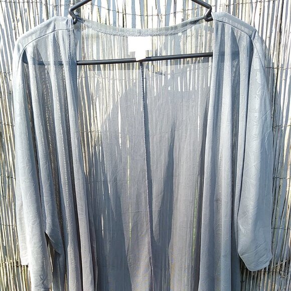 LuLuRoe Sheer Gray Floral Ligthweight Cover Up - S - Picture 2 of 11